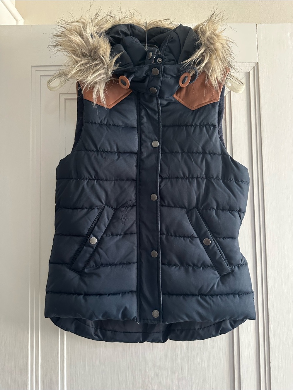 Vintage H&M Navy Quilted Hooded Vest with Faux Fur Trim